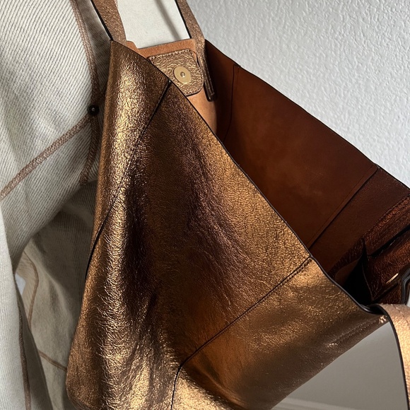 Banana Republic Gold Shiny Tote Bag - Picture 10 of 11